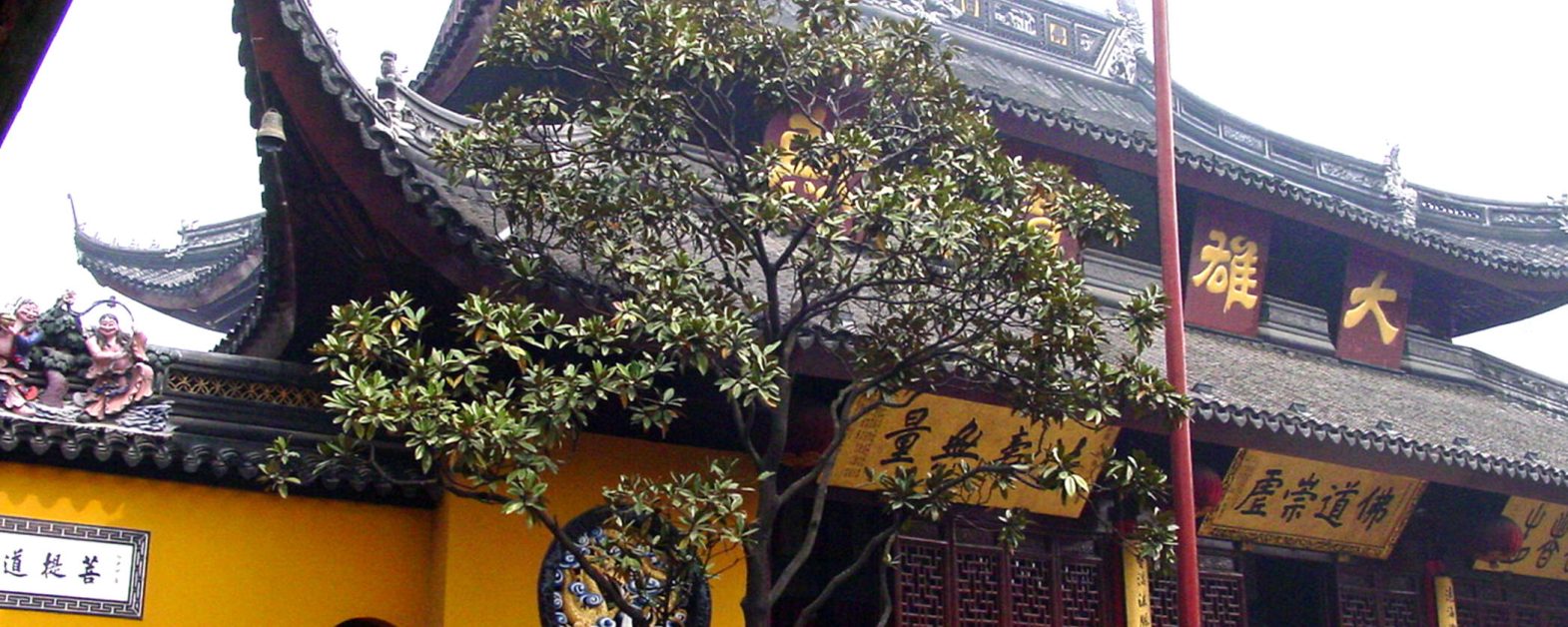 China-Shanghai-Jade_Buddha_Temple