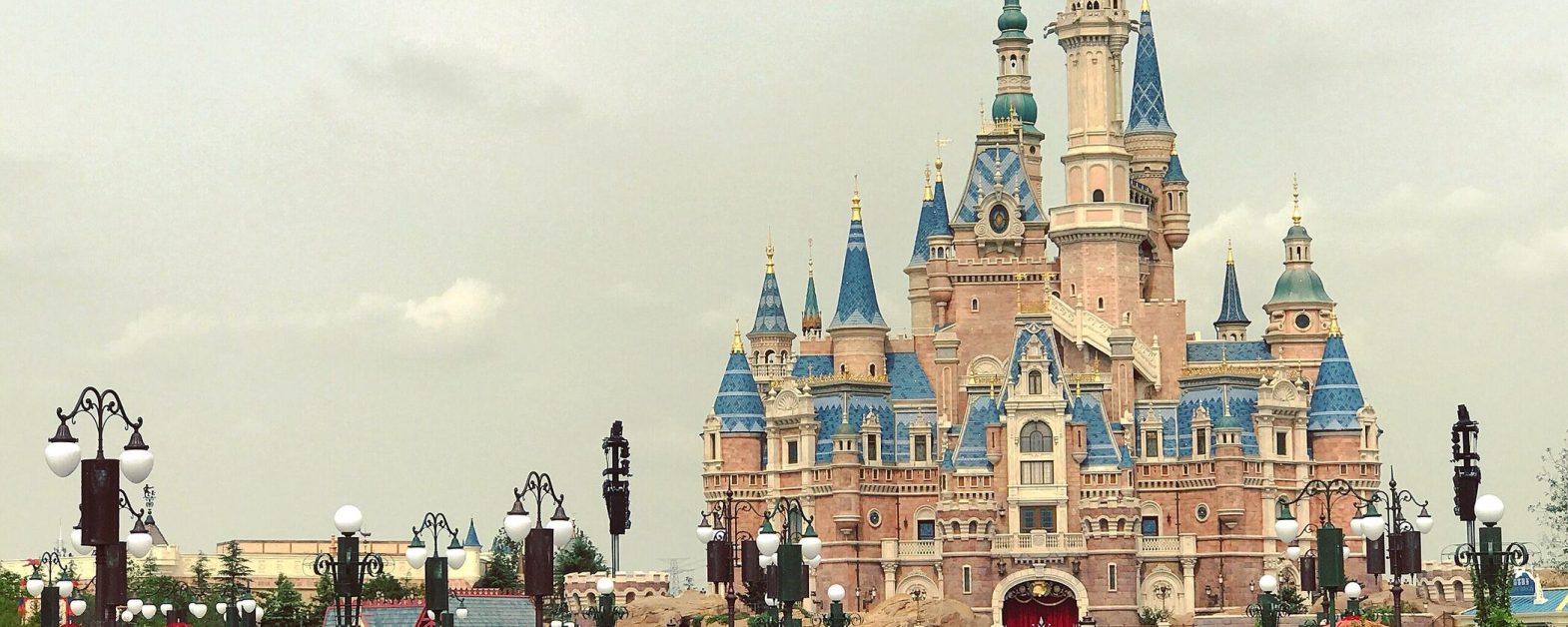 DiSneyland_Shanghai (1)