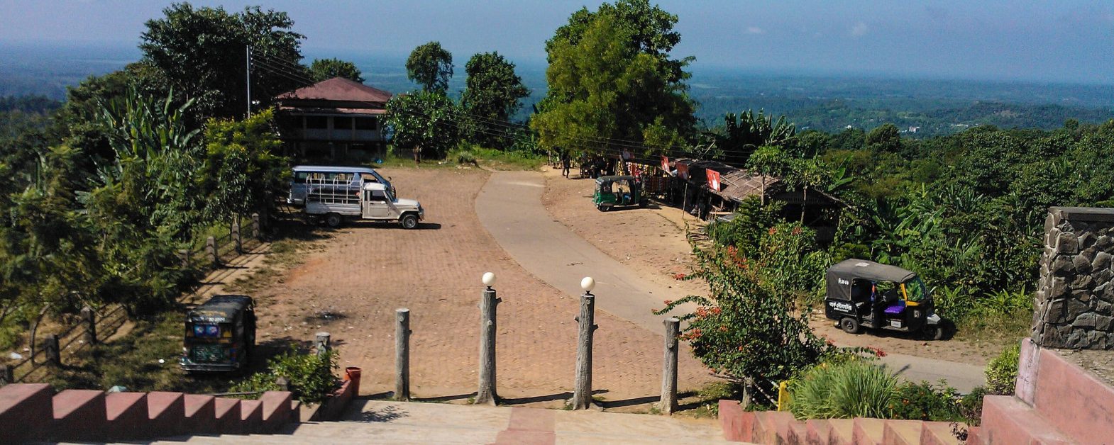 Nilachol,_Bandarban,_Bangladesh_(17)-min