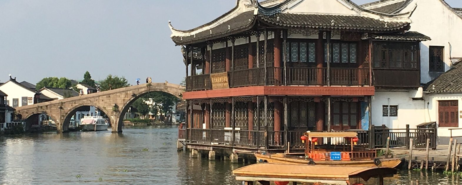 Shanghai_Qingpu_Zhujiajiao_Dianpu_River_-_Fangsheng_Bridge