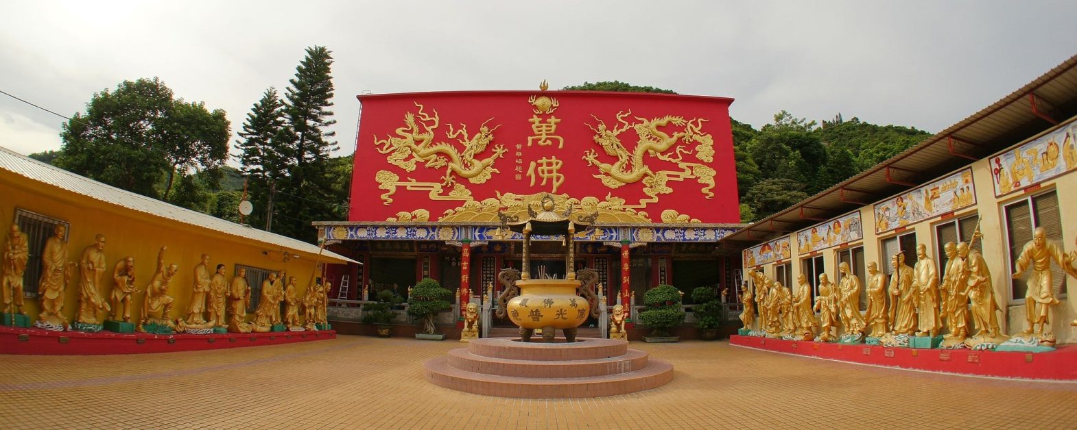 Ten Thousand Buddhas Monastery 3-min