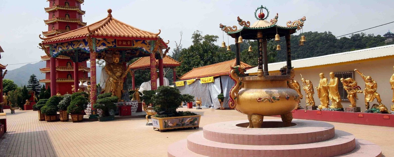 Ten Thousand Buddhas Monastery 8-min