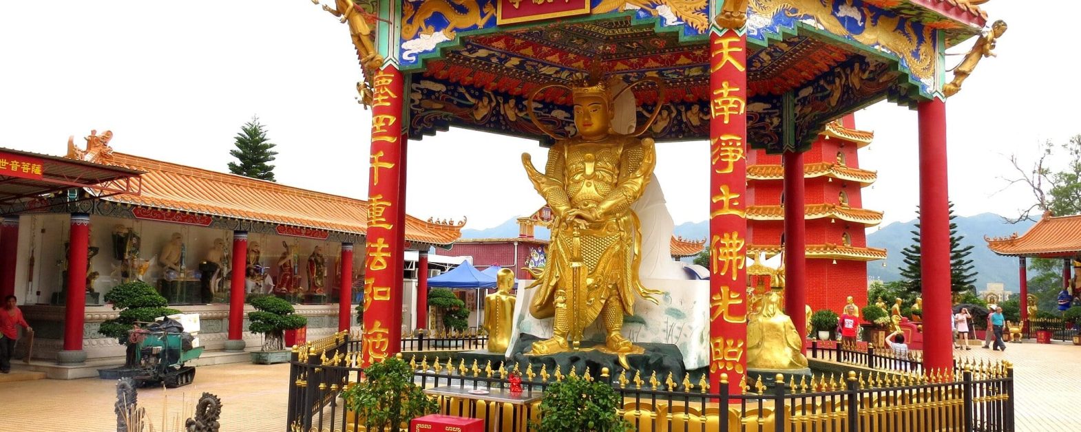 Ten Thousand Buddhas Monastery 9 (1)-min