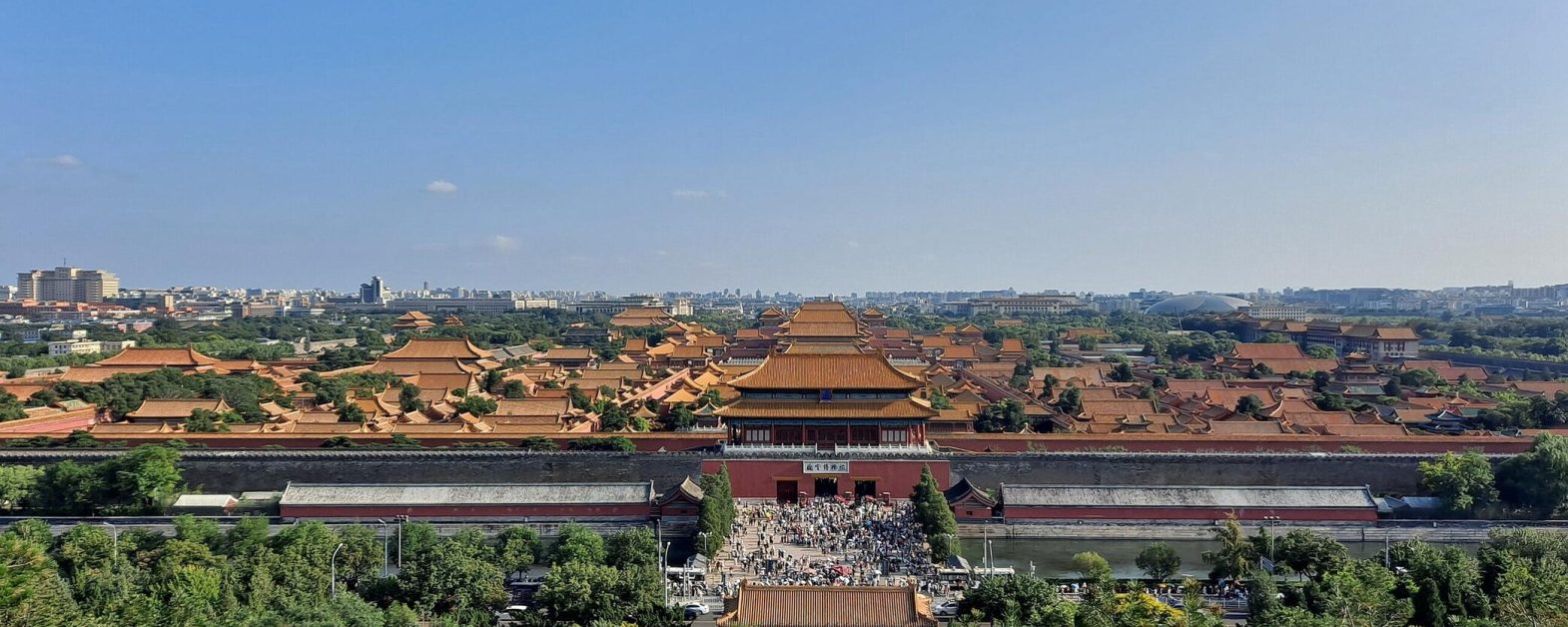 Views_of_the_Forbidden_City_from_Jingshan_Park_1-min